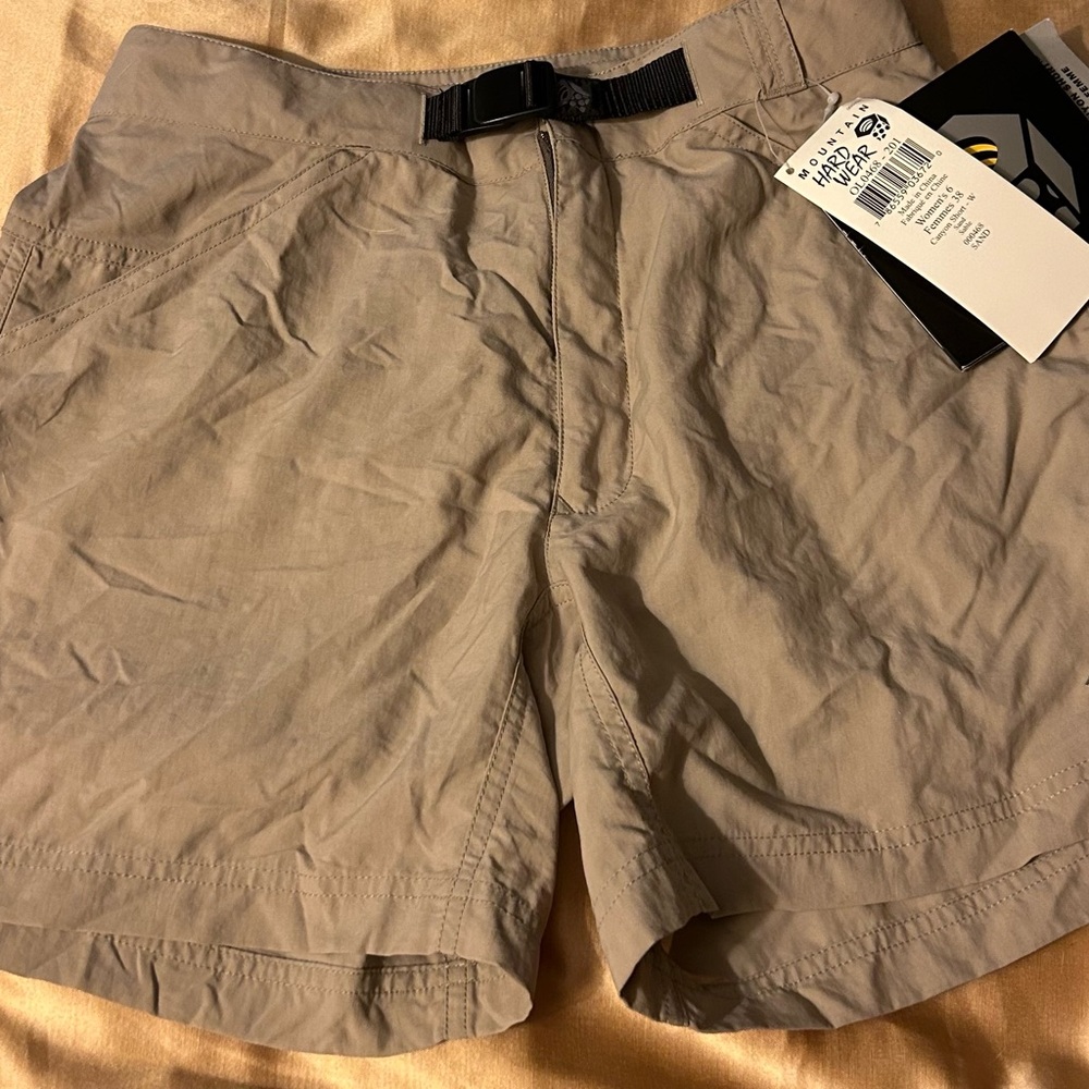 Hard Wear women’s khaki canyon hiking  shorts size 6